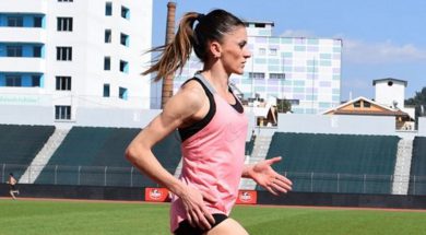 2017-04-06 17_17_24-(1) Luiza Gega