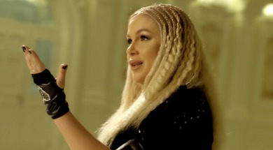 2016-11-11-18_32_40-silva-gunbardhi-ding-dong-official-video-hd-youtube