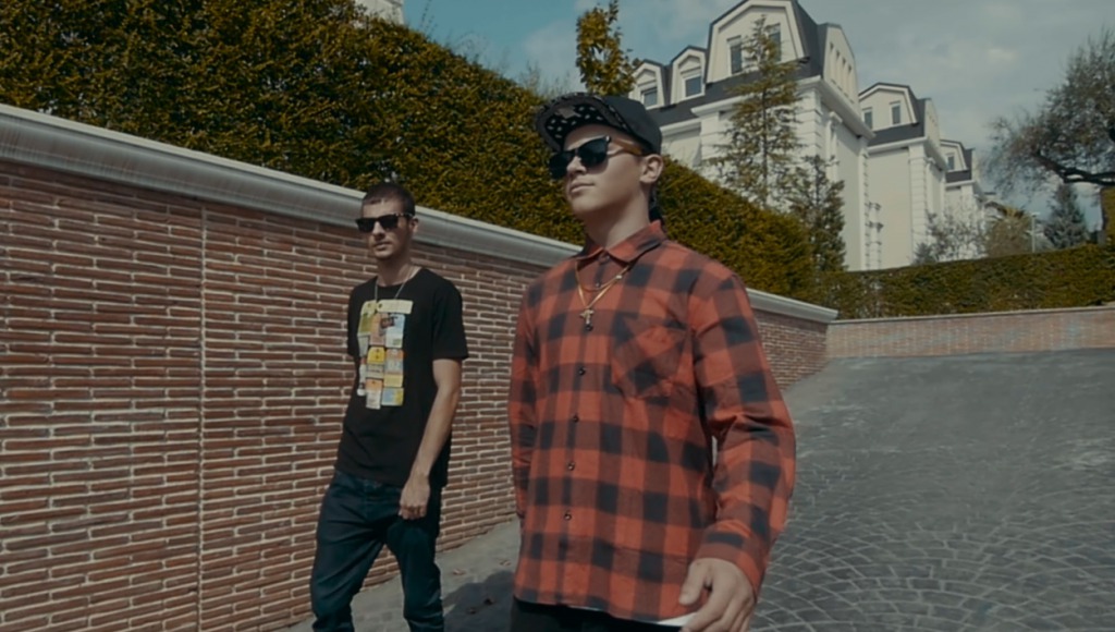 2016-11-14-18_00_02-madflow-ft-chambeh-dope-out-official-video-hd-youtube
