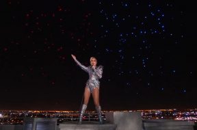 2017-02-06 11_37_45-Lady Gaga's FULL Pepsi Zero Sugar Super Bowl LI Halftime Show _ NFL - YouTube