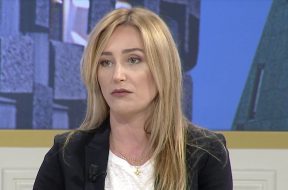 2017-03-29 16_14_26-Rudina - Anita Haradinaj në një rrëfim për Ramushin dhe veten! (28 mars 2017) -