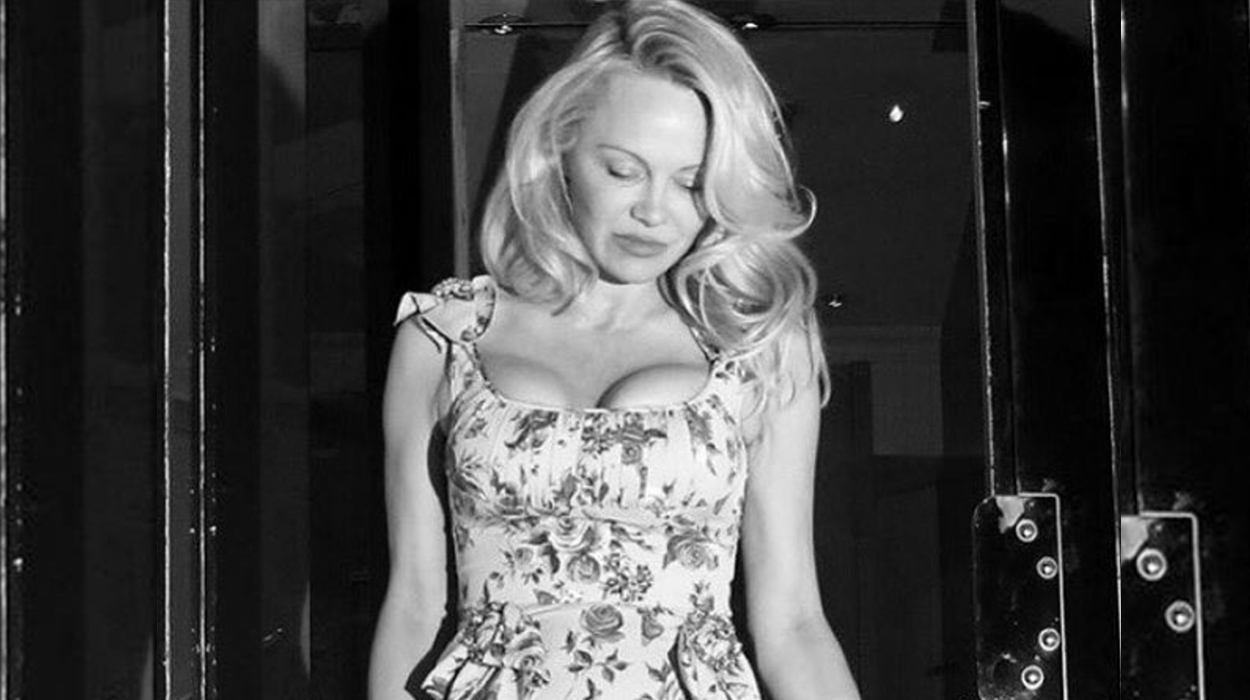 Në darkën me Pamela Anderson nuk ishte vetëm Oni – Një tjetër shqiptar në tryezë