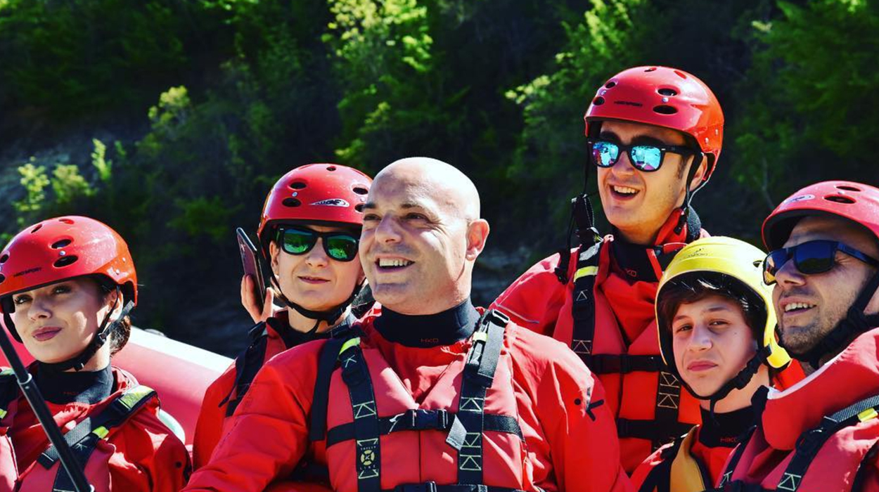 Blendi e ka një shoqëruese për aventurat e tij!