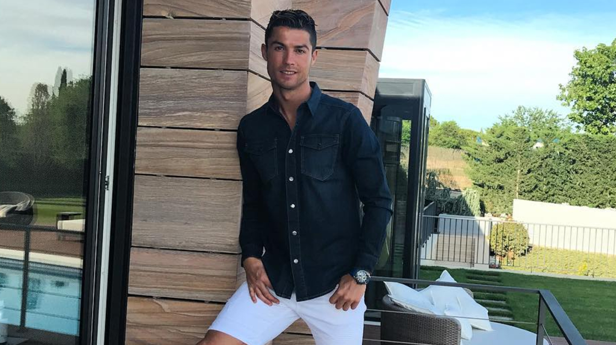 Ronaldo bëhet baba binjakësh