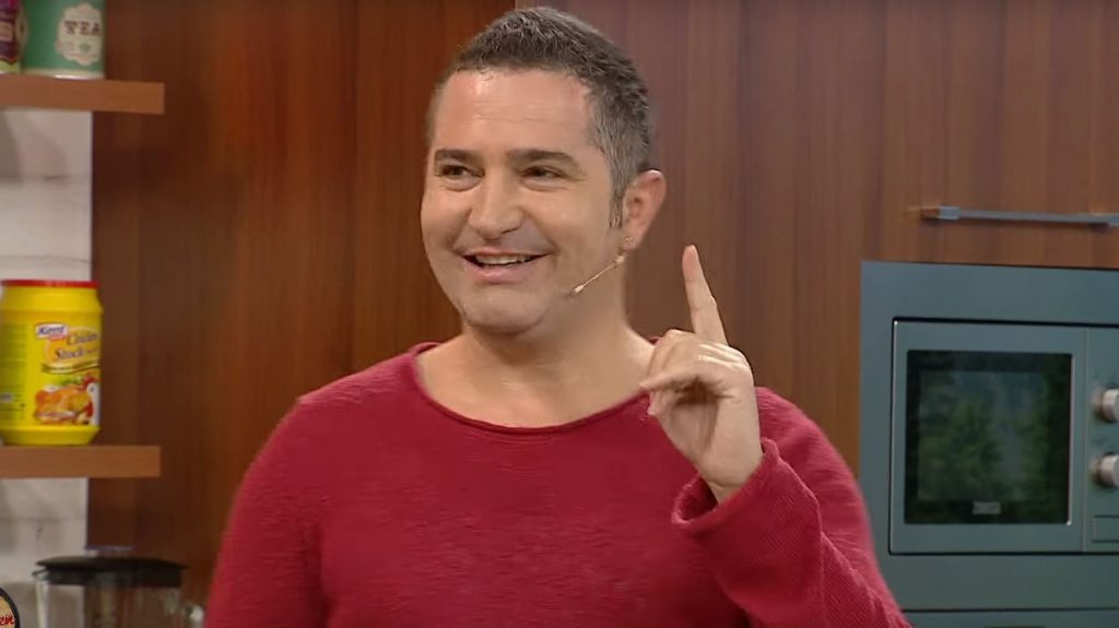 2017-12-13 14_52_44-Kush vjen per dreke_ Xherahu_ Fati i fillestarit me beri te fitoj miliona ne Las