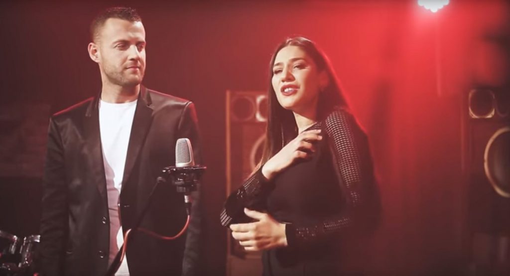 2017-12-23 12_35_05-LUIZ EJLLI & REZARTA SMAJA - RA NJË YLL _Festivali i 56 i Këngës në RTSH_ - YouT