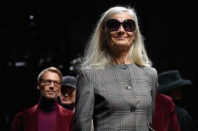 2018-01-17 09_58_34-Axelle Doué, 60 anni, modella sulla passerella di Daks - Corriere.it