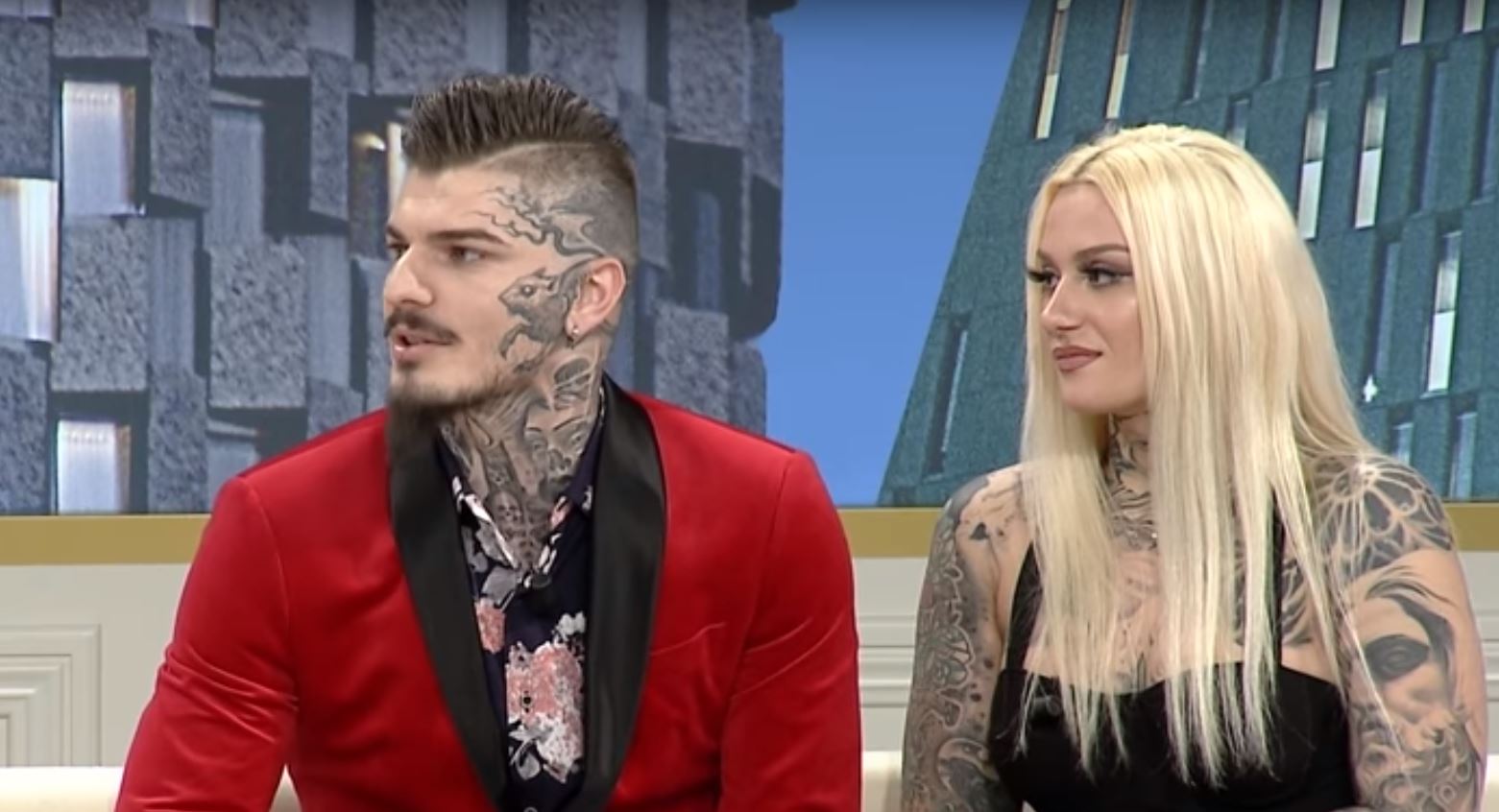 Njihuni me çiftin shqiptar të mbuluar me tatuazhe