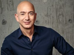 Amazon-Chef-Jeff-Bezos-kann-zufrieden-sein-229637-detailp
