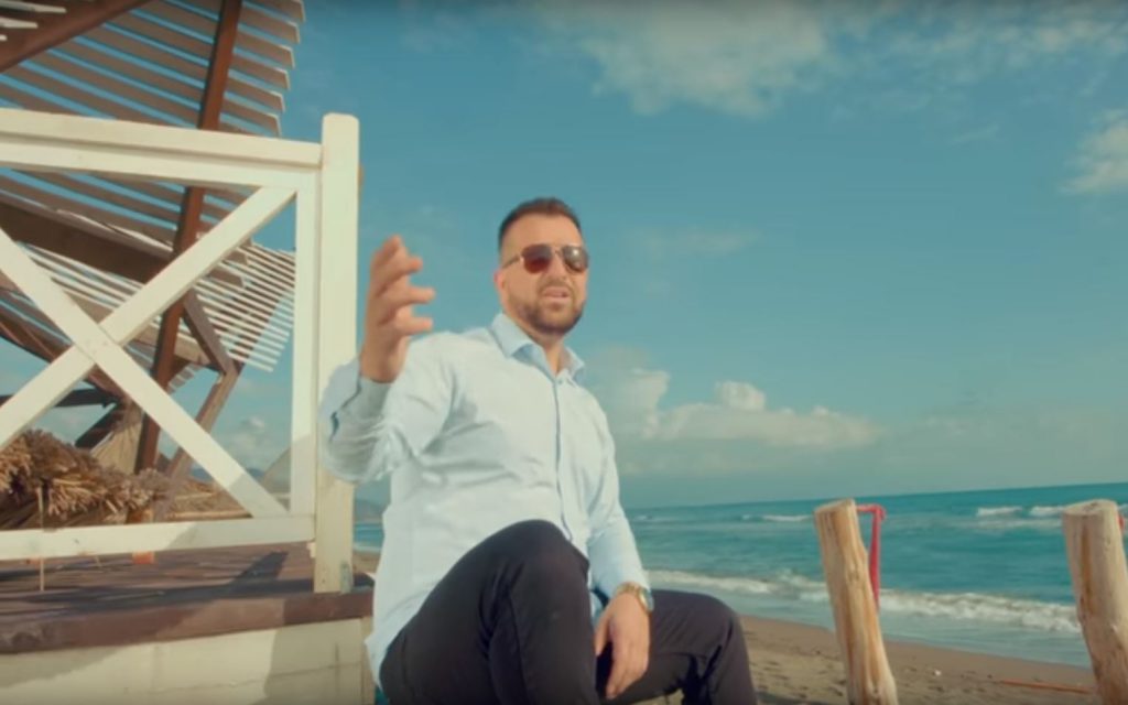 2018-03-29 14_07_28-Arben Dibrani Benito - Pi e thej per dashni (Official Video HD) - YouTube