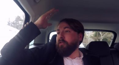 2018-04-23 12_33_47-Mos i fol shoferit - Kastro Zizo në taksinë e Rudina Dembacaj - YouTube