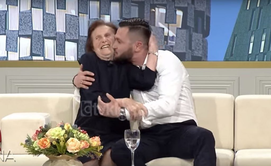 2018-05-02 10_43_32-Rudina_ Flet Ija e Bes Kallakut_ Si e mora vesh lajmin per shtatzenine e Xhensil