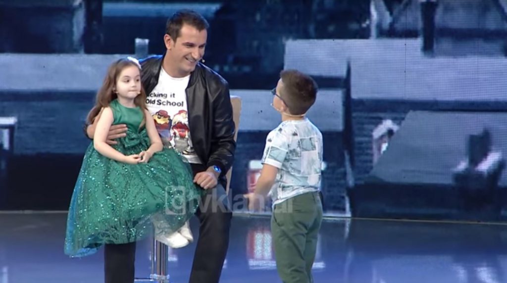 2018-05-02 13_43_41-Ne kurthin e Piter Pan - Erion Veliaj! (30 prill 2018) - YouTube