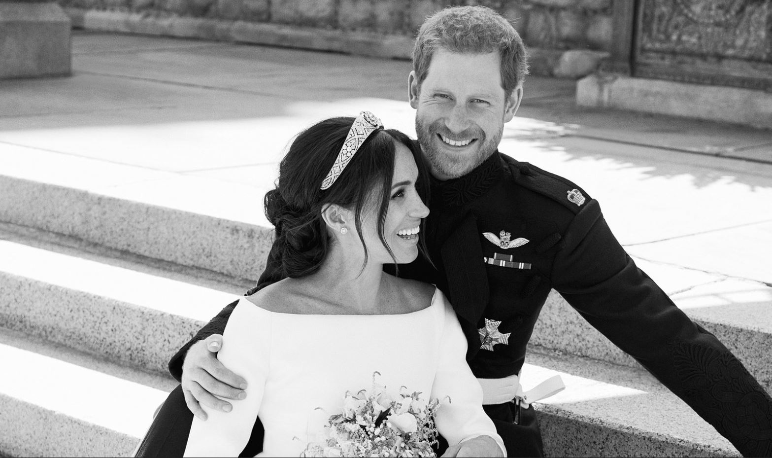Dasmat mund të jenë të shtrenjta, por sa kushtoi realisht ajo e Meghan Markle dhe Prince Harry