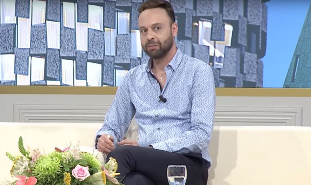2018-06-02 12_29_40-Rudina_ Bledi Strakosha tregon momentin e veshtire, perlotet ne studio (01.06.20