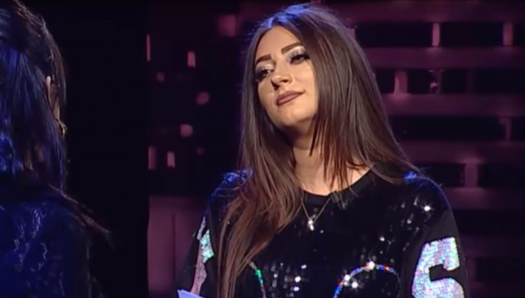2018-10-15 11_59_21-'Mos i fol shoferit' nga Rudina Dembacaj - E ftuar Ronela Hajati - YouTube