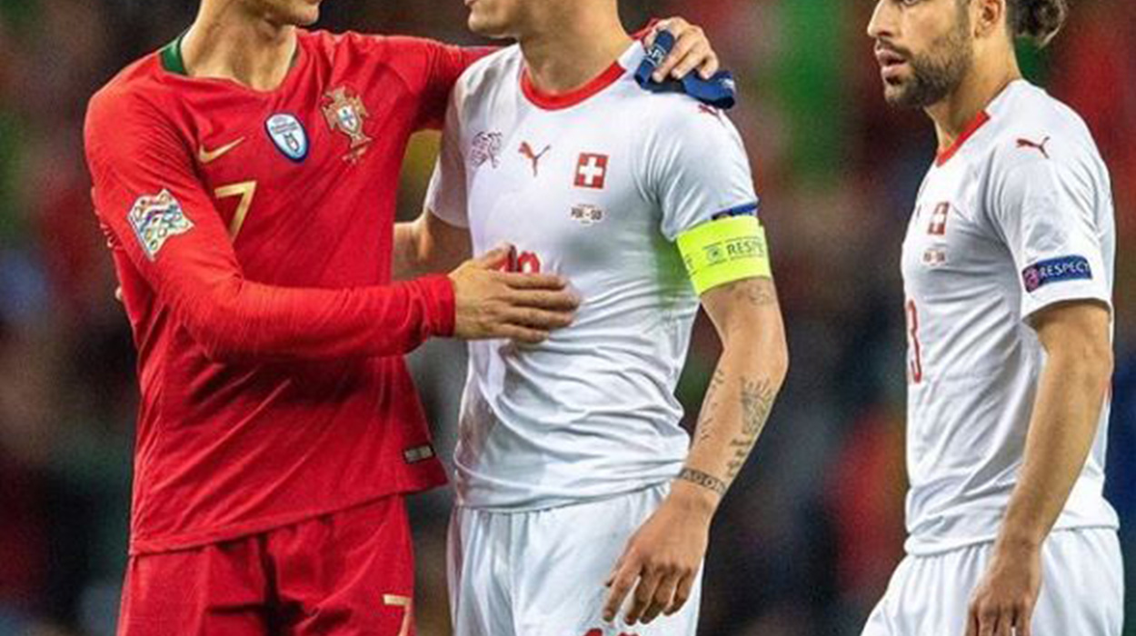Futbollisti shqiptar publikon foto me Kristiano Ronaldon, ja çfarë i thotë