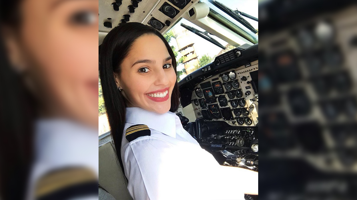 Kjo 21-vjeçare njihet si pilotja më seksi në botë