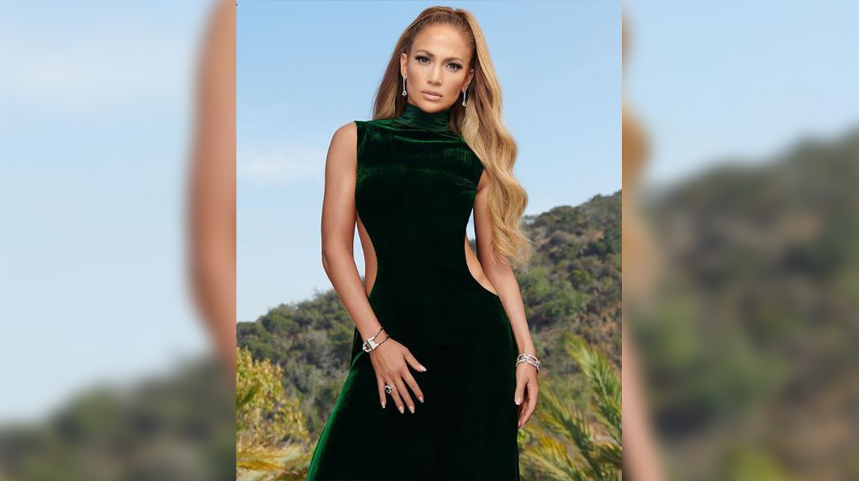 Jennifer Lopez në rolin e striptistes, aktorja publikon trajlerin e filmit dhe i vë flakën instagramit
