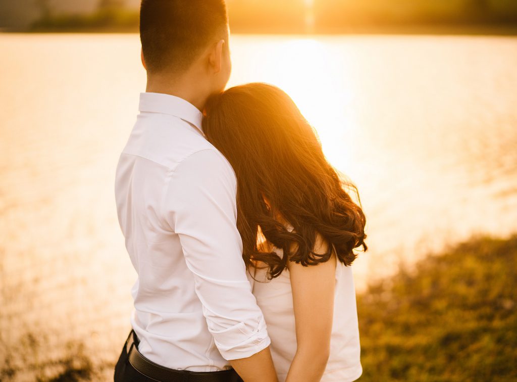 affection-blur-close-up-couple-427547