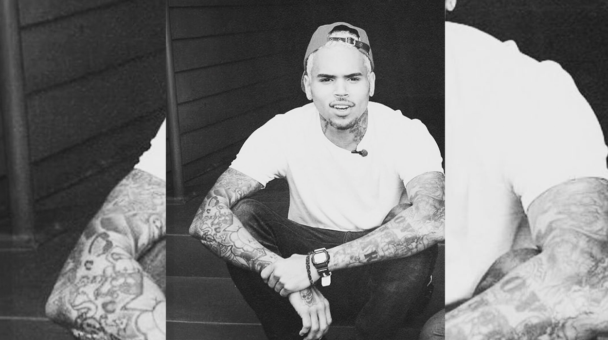 Chris Brown bën tatuazhin më të pazakontë në fytyrë
