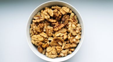 walnuts-in-a-bowl-1823476