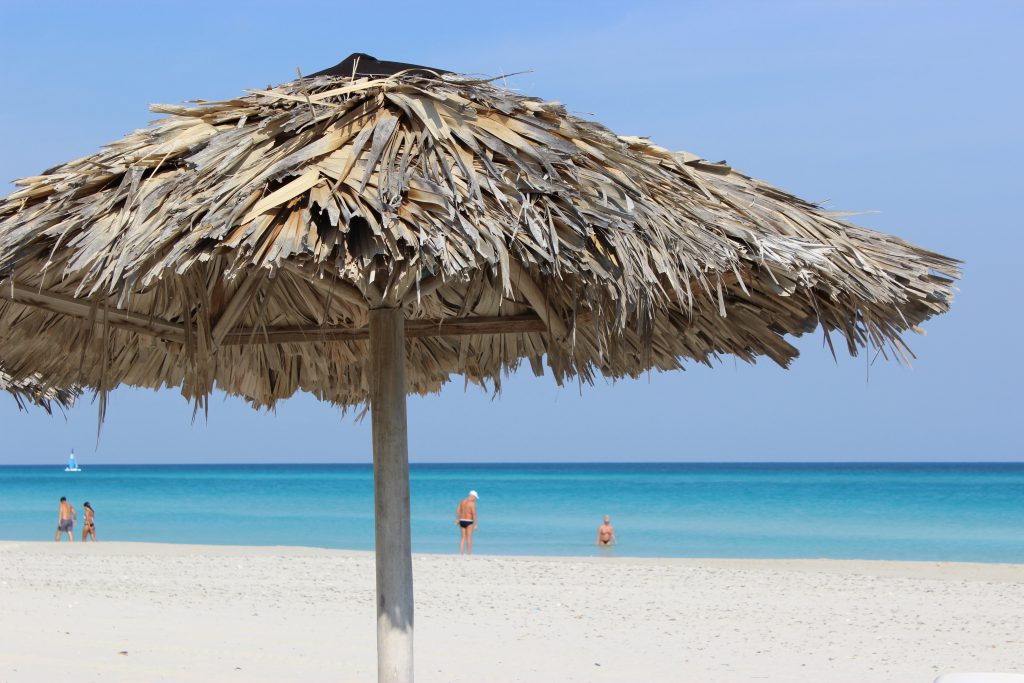 antilles-attraction-beach-beach-hut-533974