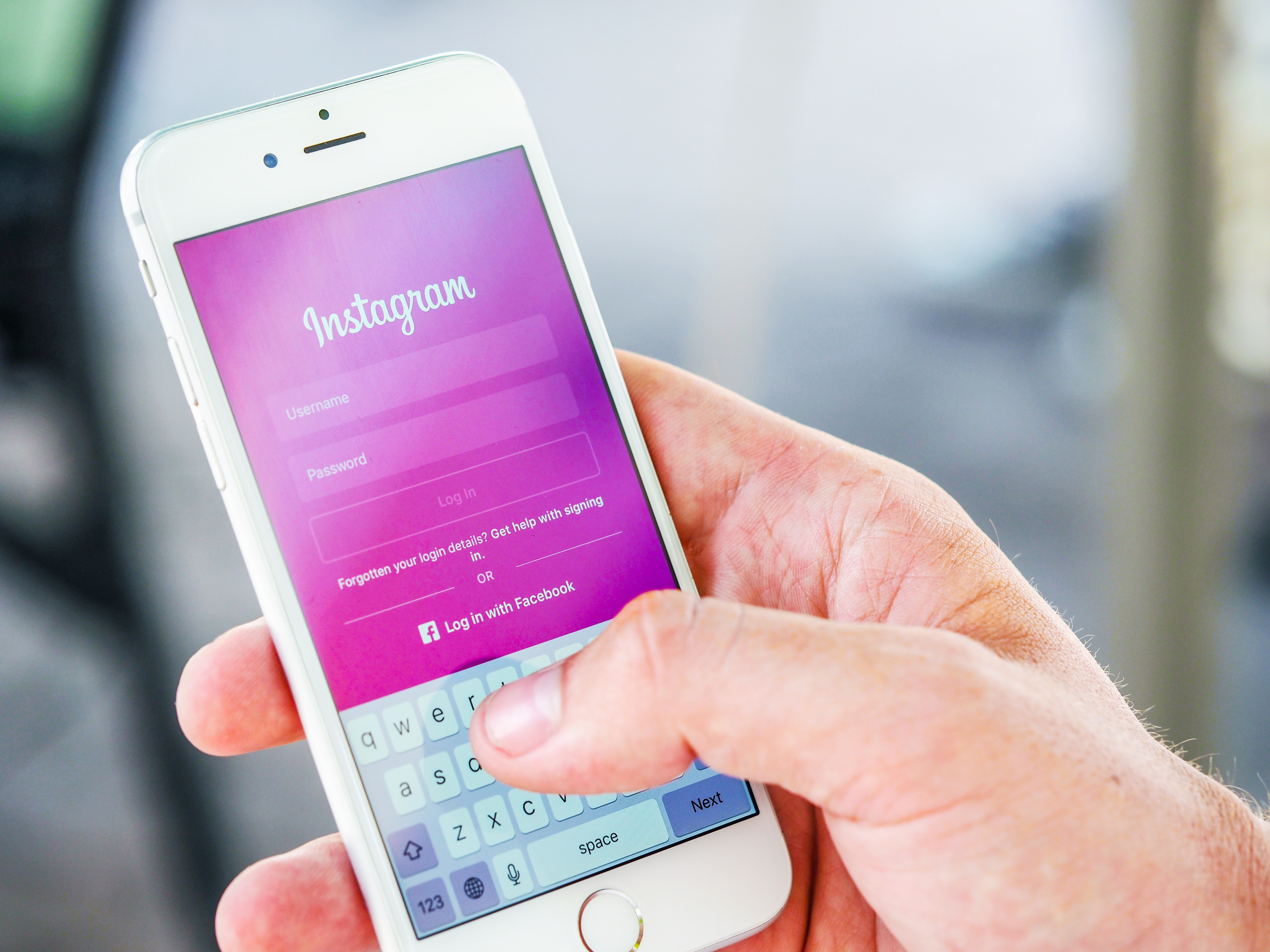 Risia e fundit, Instagram merr masa për të mbrojtur të drejtat e autorit