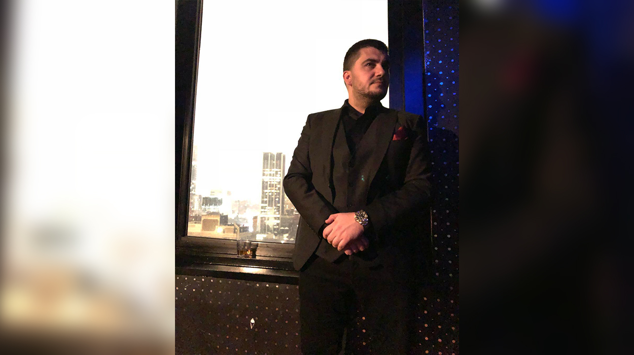 Ermal Fejzullahu në zi, këngëtari humbet njeriun e shtrenjtë të familjes