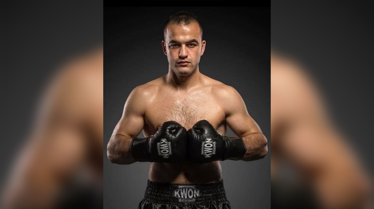 Me synime të qarta drejt fitores, për pak orë ngjitet në ring boksieri i njohur shqiptar