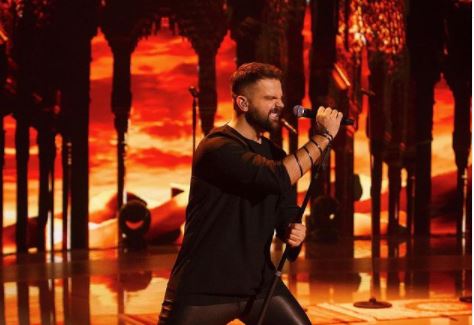 Mori çmimin e parë në ‘Kënga Magjike’, Alban Ramosaj reagon pas fitores