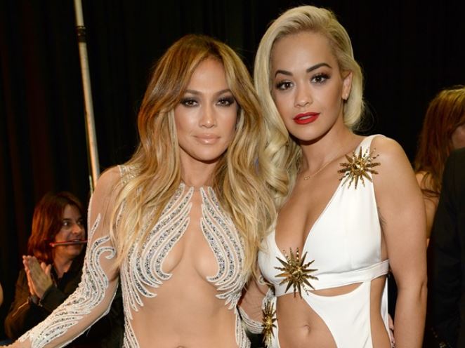 Rita Ora takon Jennifer Lopez, çfarë po kurdisin vajzat së bashku