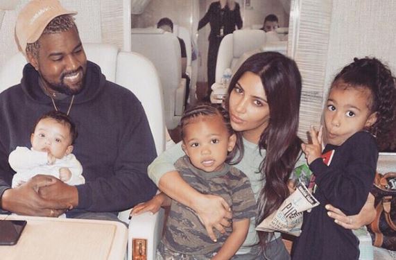 Kanye West feston ditëlindjen, Kim Kardashian nuk ia kursen dashurinë në urim