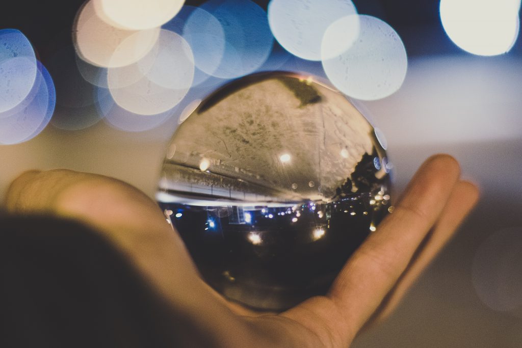 pexels-sindre-strøm-879718