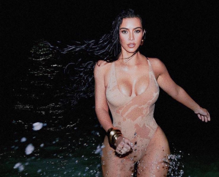 Kim Kardashian bie në grackën e photoshopit, ja çfarë nuk iu shpëton ndjekësve