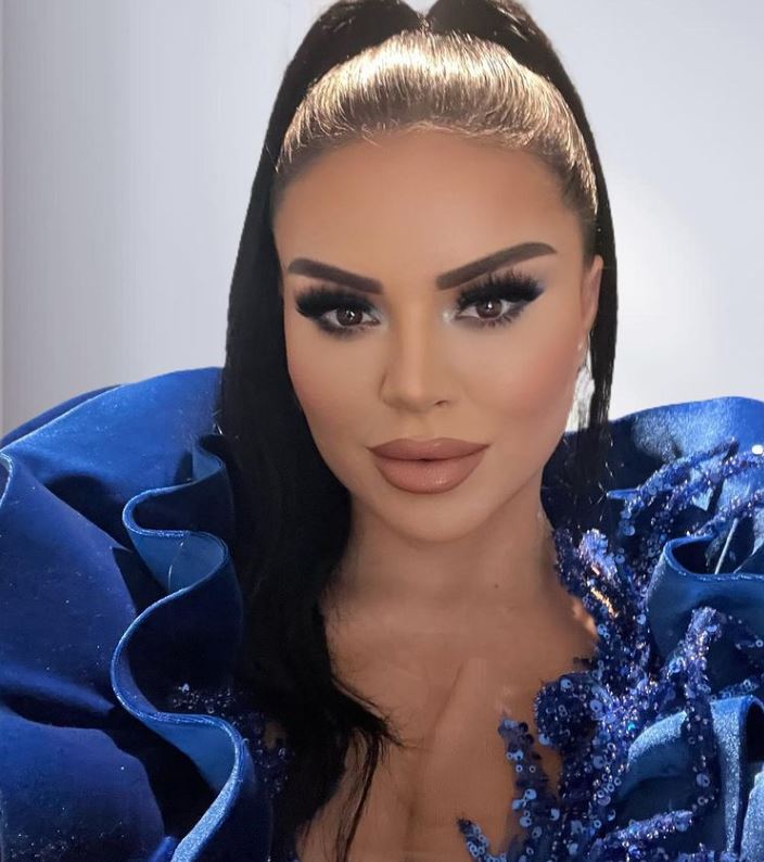 Në pritje të ëmbël, këngëtarja shqiptare surprizon ndjekësit me lajmin