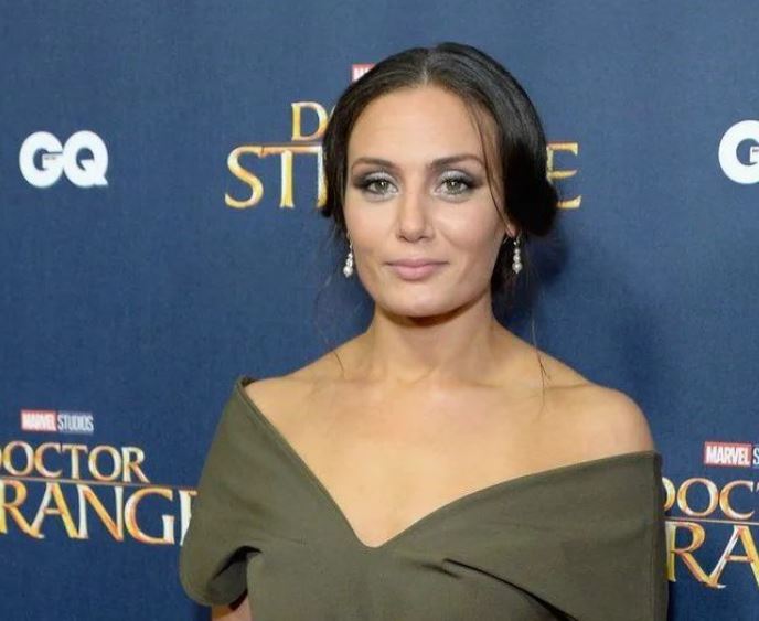 Aktorja e njohur dhe bashkëshorti i saj akuzohen për abuzim seksual ndaj minorenve