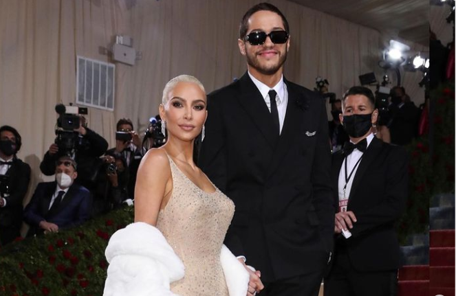 Pete Davidson kalon limitet, bënë batuta mbi vaginën e Kim-it