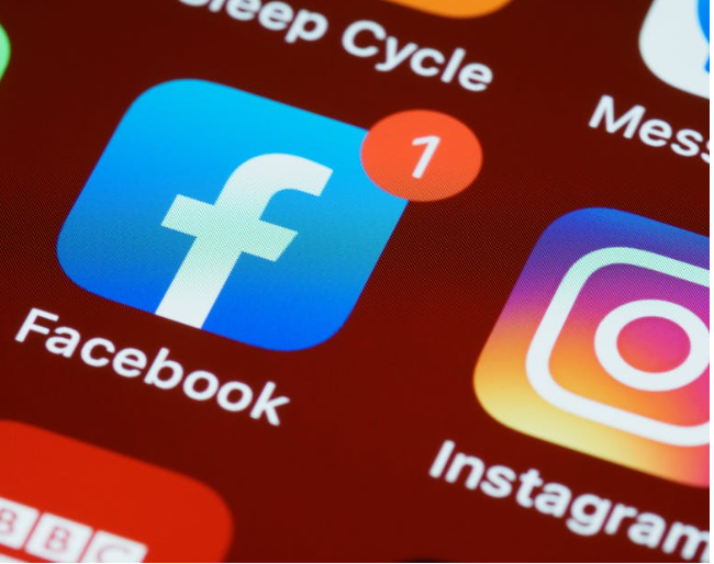 Pas ndalimit të abortit, Facebook dhe Instagram ndërmarrin hapin e papritur