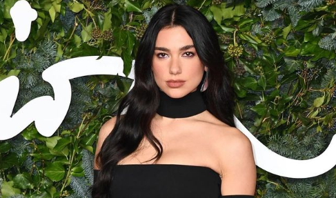 “Do vij në shpi”, Dua Lipa emocionon publikun shqiptar me njoftimin e shumëpritur