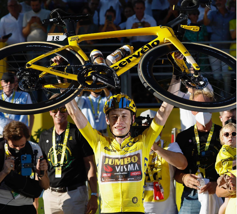 Përfundon Tour de France, kampioni ndan historinë frymëzuese të jetës