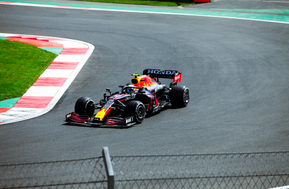 Adrenalinë dhe shpejtësi! Formula 1 surprizon fansat me ristë e këtij sezoni
