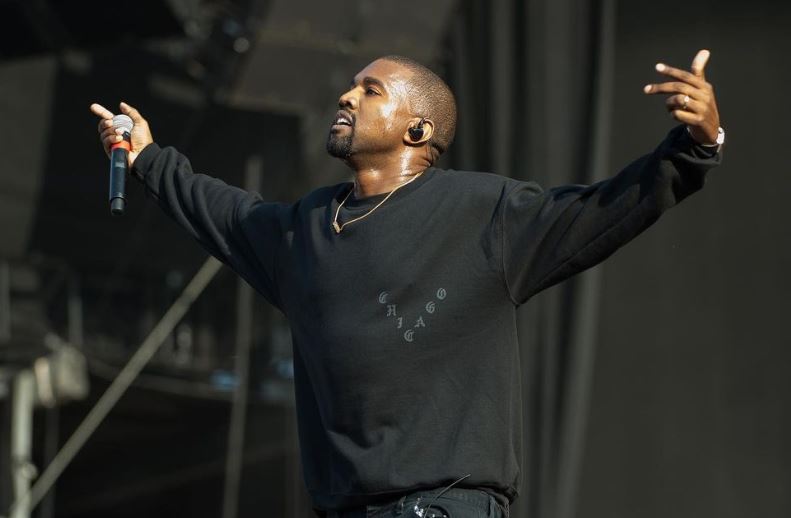 Pas lajmeve të ndarjes, Kanye West shpall të vdekur Pete Davidson