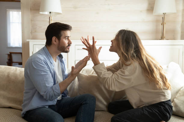4 sjellje të vogla që vrasin lumturinë në martesë
