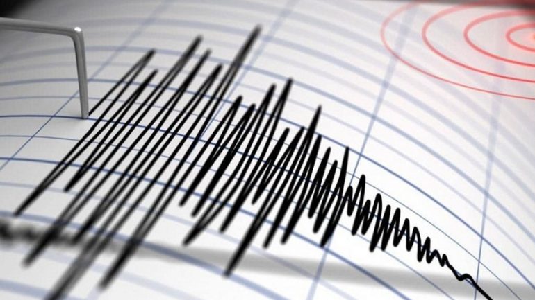 Lëkundje të forta tërmeti shkundin Italinë, sjell dëme dhe panik tek banorët