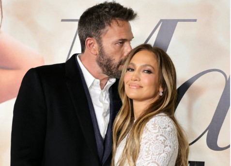 Jennifer Lopez zbulon mesazhin e veçantë që Ben Affleck ka gdhendur në unazën e martesës