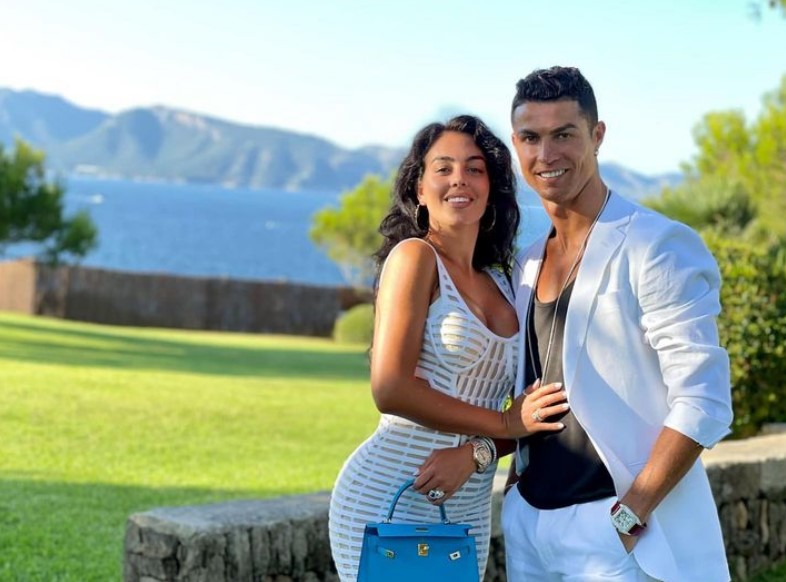 Georgina surprizon Cristiano Ronaldon me dhuratën mbi 284 mijë euro