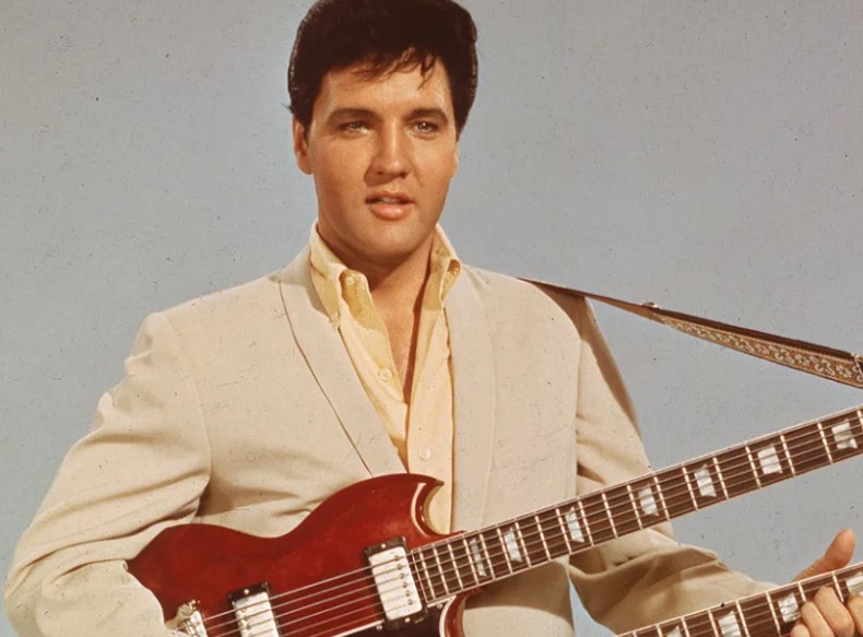 Avioni privat i Elvis Presleyt del në ankand