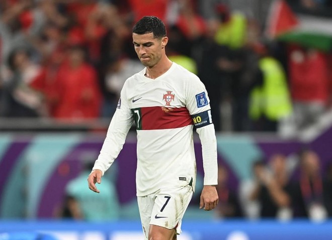 Ronaldo humbet debutimin, ndjek nga tribuna fitoren e Al-Nassr