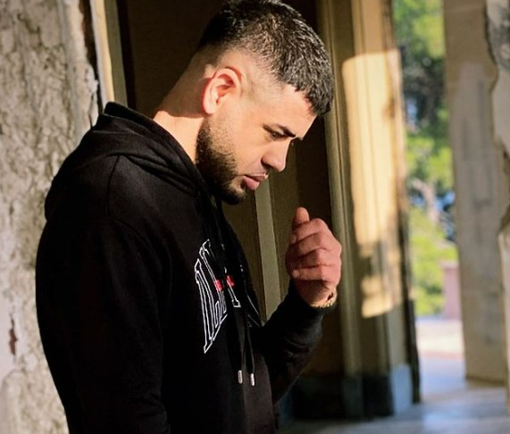 U përfol për një lidhje me Xhulin e BBV, Noizy reagon në formë të prerë